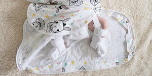 HANDS IN & OUT EXTRA-WIDE SACK (Fits Hip Harness) - Some Bunny Loves You (All Year Round | Organic)