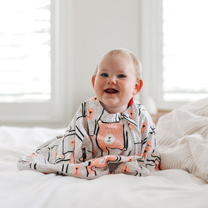 Baby sleep sack for a gentle transition from swaddling to free arms made with organic cotton.