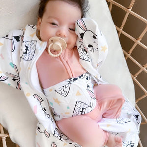 Baby sleep sack for transitioning from swaddling to free arms