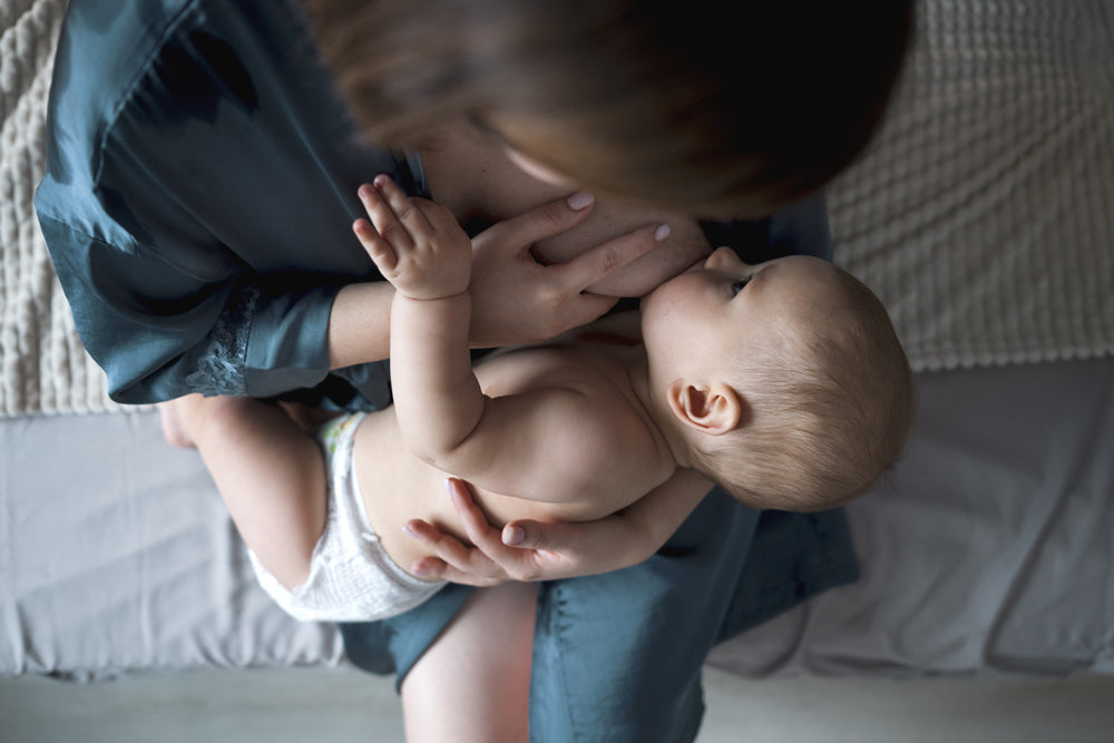 Pros and cons of dream feeding