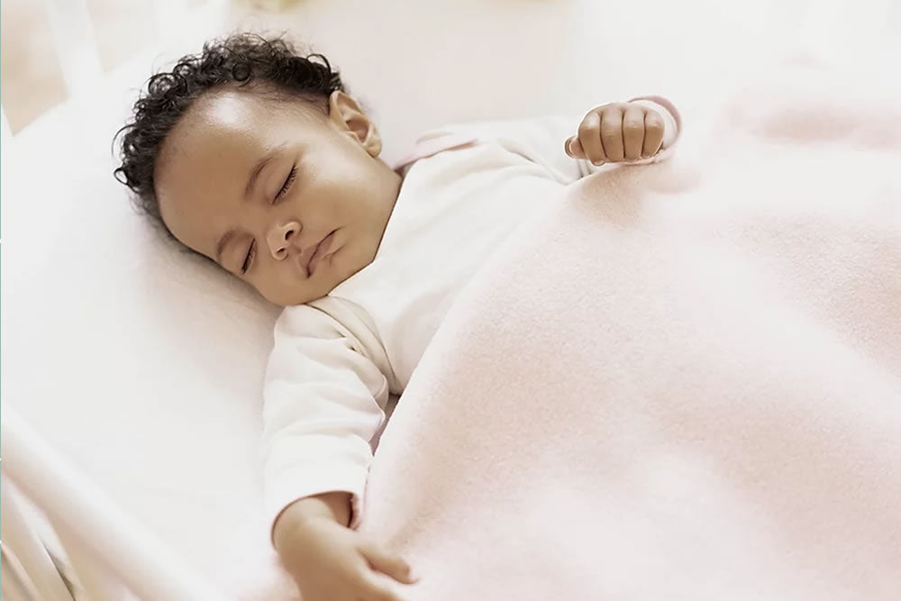 Do babies sleep better in the Dark?