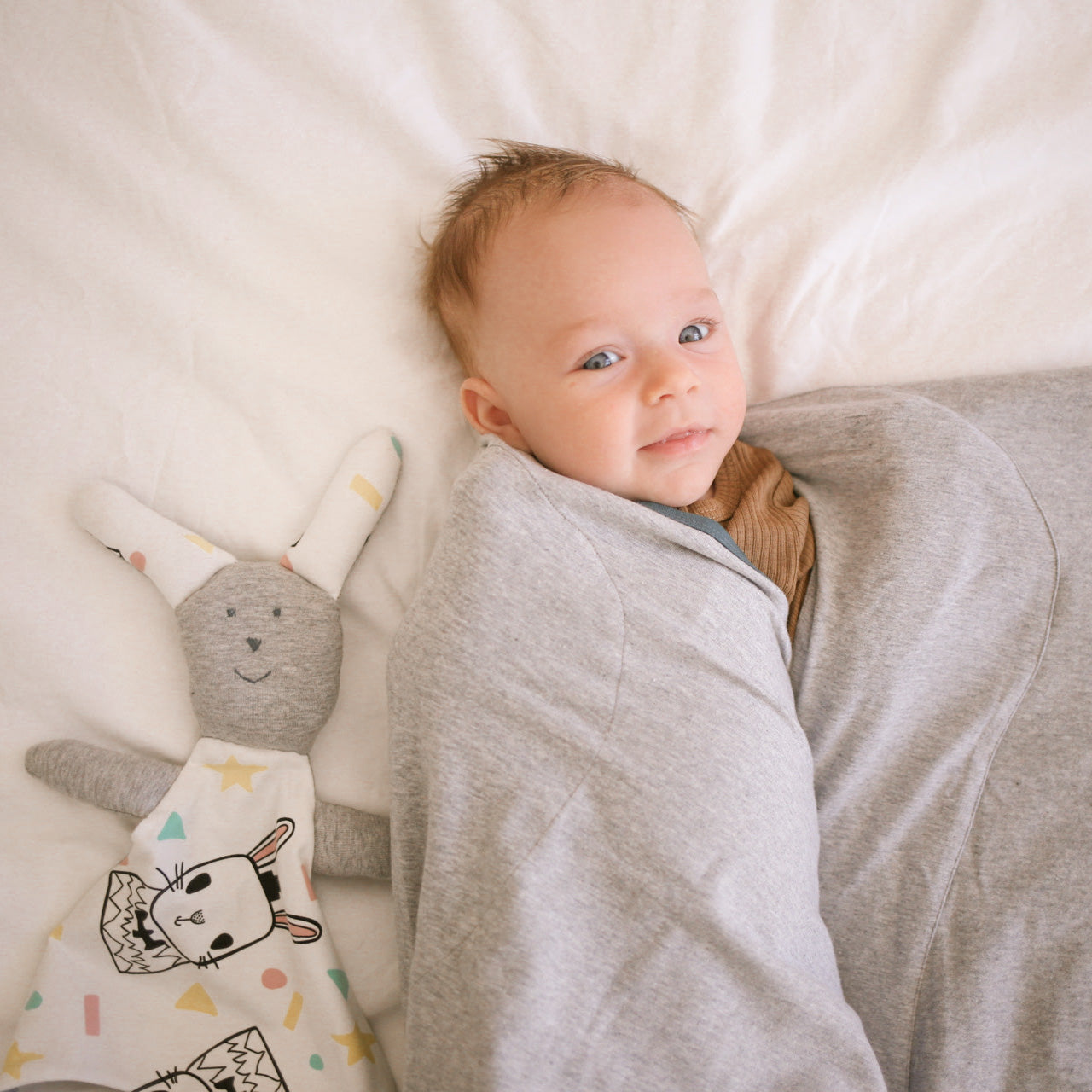 Swaddle blanket wrap with genius arm pockets