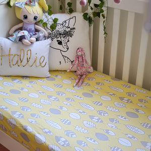 Cotton jersey fitted crib sheets made using 100% GOTS organic cotton, super soft, lightweight, breathable, crease free