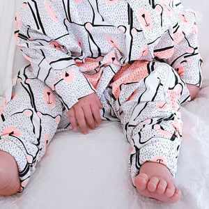 Sleepy toddler onesie suit for active toddlers that are not yet ready to sleep with blankets
