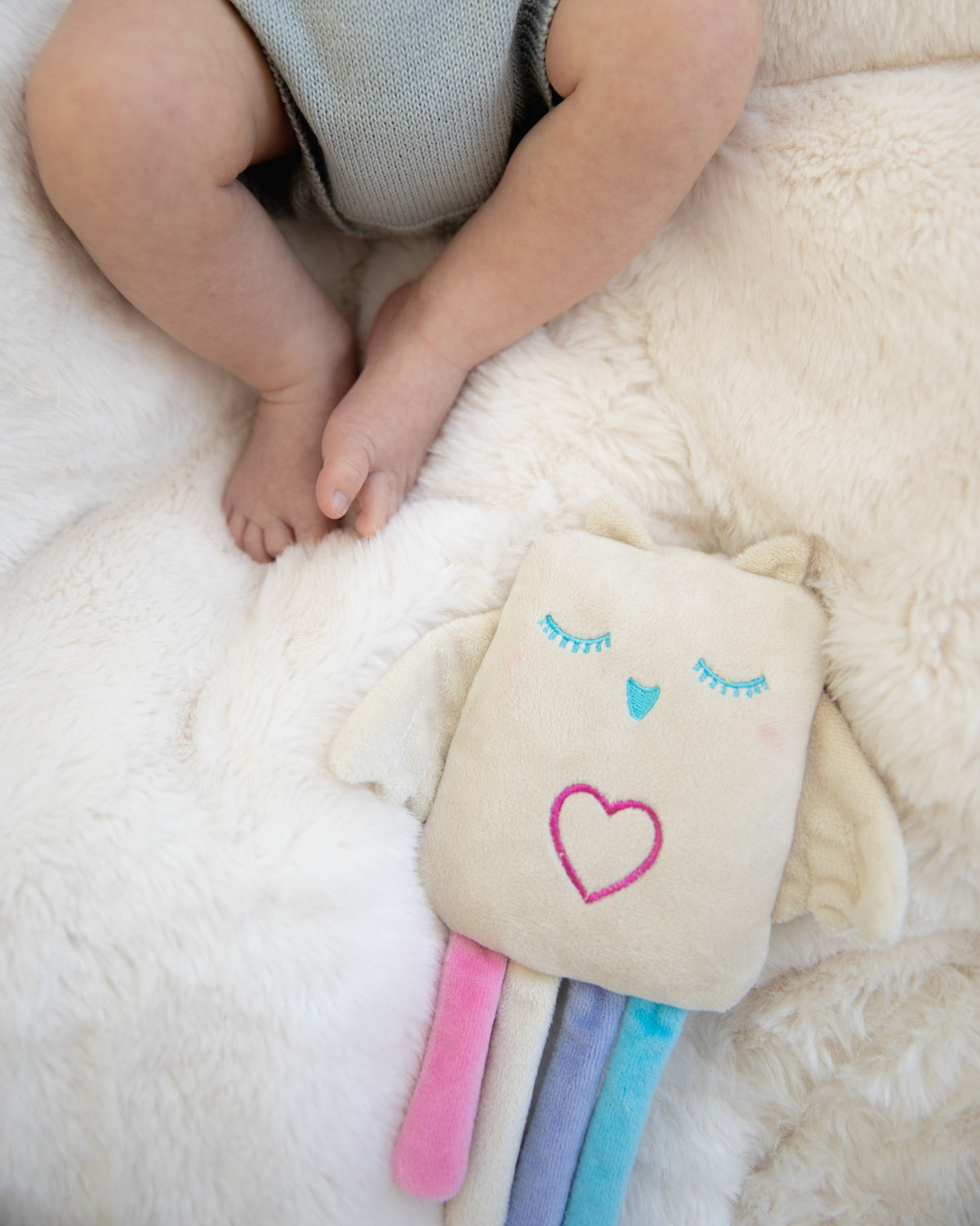 The Lulla Owl is a comforter and sleep aid, helps your baby sleep better