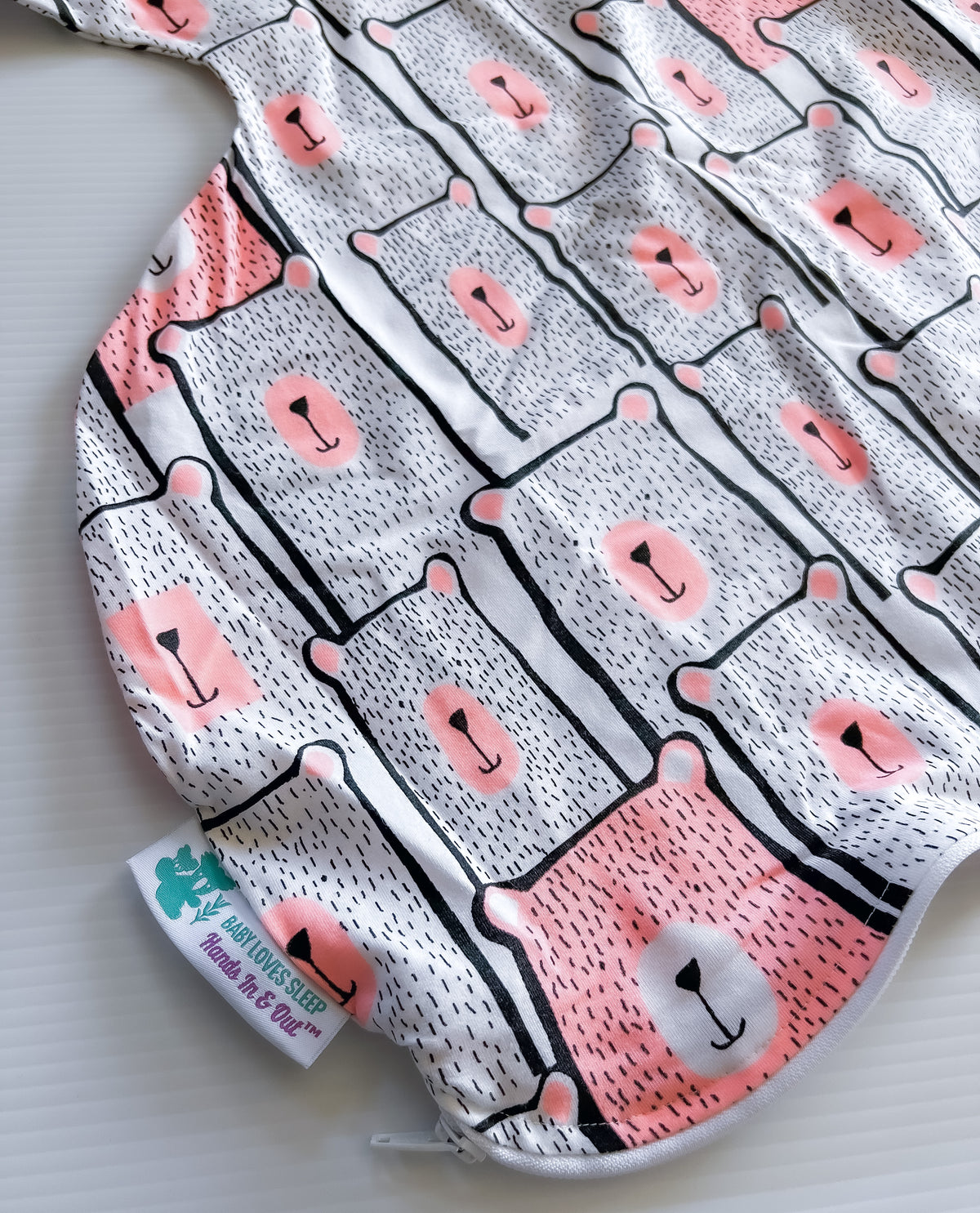 HANDS IN & OUT EXTRA-WIDE SACK (Fits Hip Harness) - Pinky Bears (All Year Round | Organic)