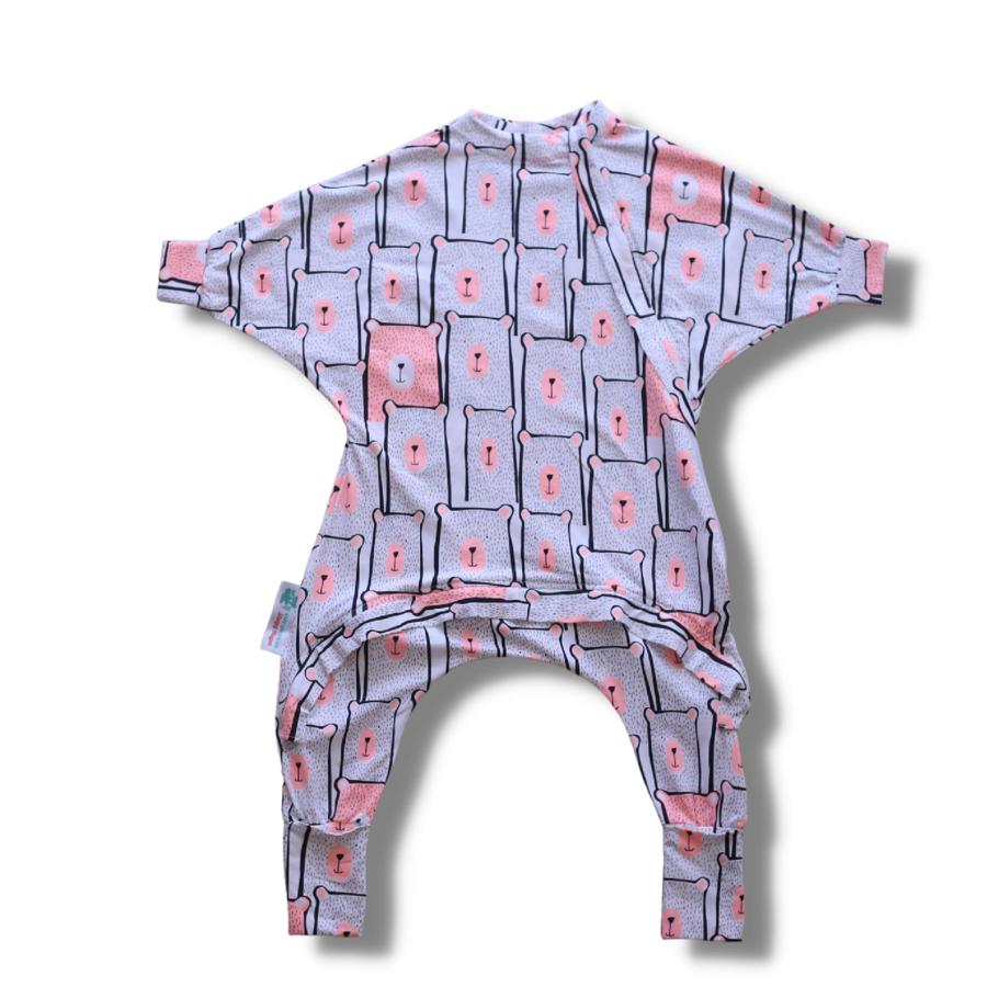 Sleepy toddler onesie suit for active toddlers that are not yet ready to sleep with blankets